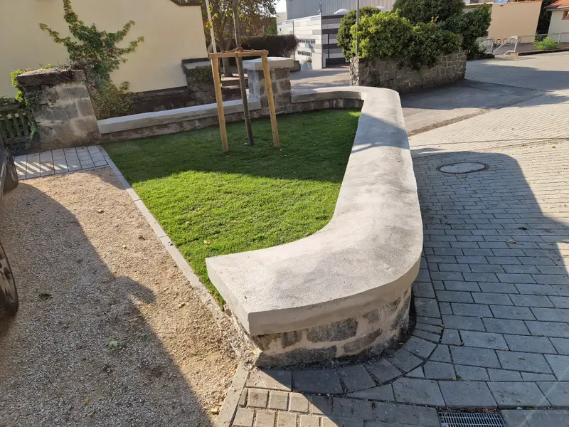 Kirchenvorplatz „Wingertsberg