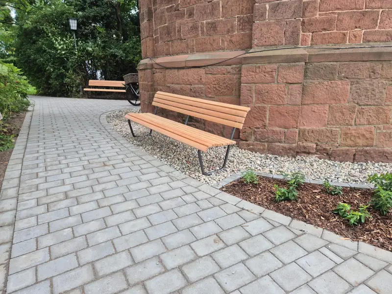 Kirchenvorplatz „Wingertsberg, Lorsch, Bild 2
